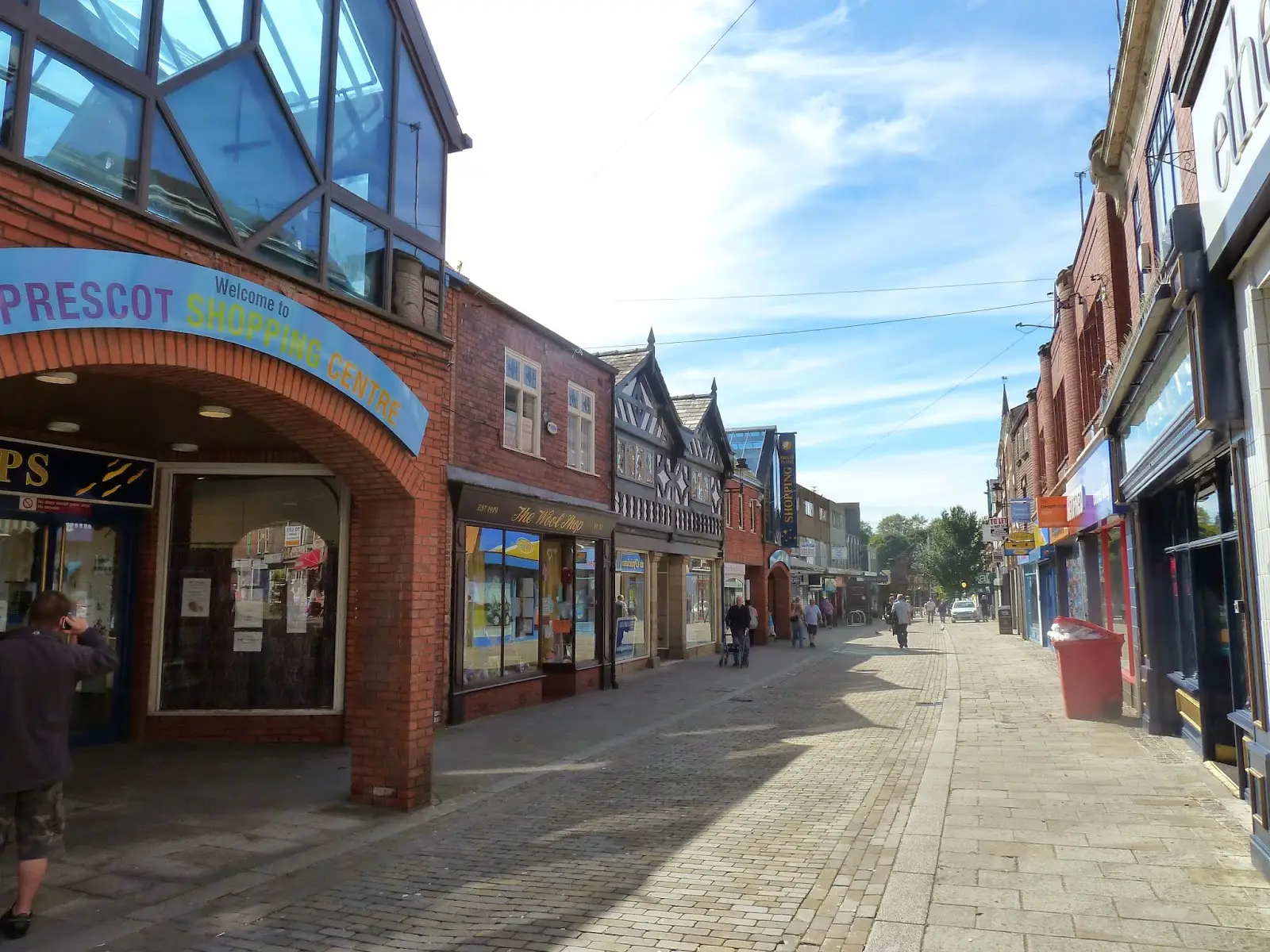 cheap minibus hire in prescot